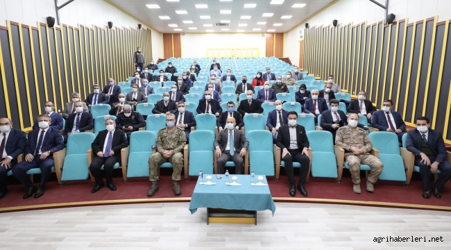 Ağrı'da 2021 Afet Eğitim Yılı Bilgilendirme Toplantısı Düzenlendi