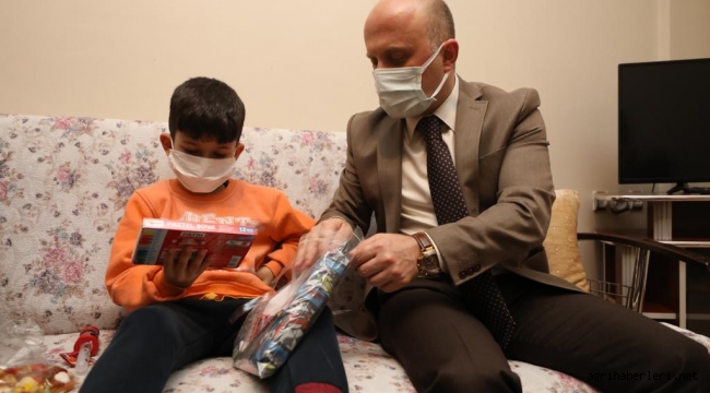 Ağrı Valisi Dr. Osman Varol Aile Ziyaretlerine Devam Ediyor