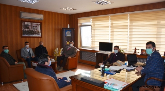 AK PARTİ AĞRI MİLLETVEKİLİ EKREM ÇELEBİ VE HEYETİ DOĞUBAYAZIT CUMHURİYET BAŞSAVCISINI MAKAMINDA ZİYARET ETTİLER