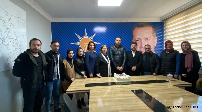 AK PARTİ DOĞUBAYAZIT İLÇE TEŞKİLATI "İYİKİ DOĞDUN REİS" KUTLAMASI