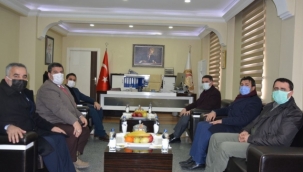 AK PARTİ HEYETİ DOĞUBAYAZIT İLÇE KAYMAKAMI MEHMET KEMAL AKPINAR'I MAKAMINDA ZİYARET ETTİLER