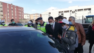 DOĞUBAYAZIT'DA KAYMAKAM MURTAZA ERSÖZ ​​​​​​​"KIRMIZI ÇİZGİ"MİZİ ÇEKTİ. 