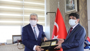 Ege Üniversitesi Rektörü Budak ve Beraberindeki Heyet Iğdır Üniversitesine Konuk Oldular