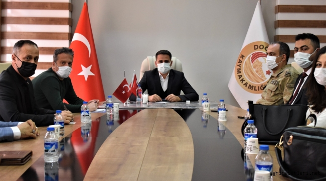 VAKALAR ARTIYOR DOĞUBAYAZIT'DA  YASAK KAPIDA