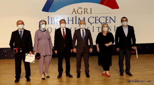 AİÇÜ'DE AKADEMİK TEŞVİK VE CÜBBE GİYME TÖRENİ