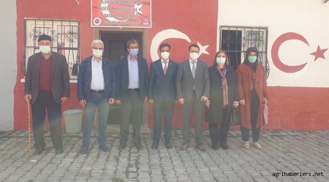 AK PARTİ DOĞUBAYAZIT İLÇE TEŞKİLATI ŞEHİTLER HAFTASINDA ŞEHİTLERİ UNUTMADI