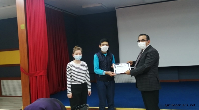 ​​​​'O'nu (Peygamberimiz S.A.V) En Güzel Kim Anlatır' 