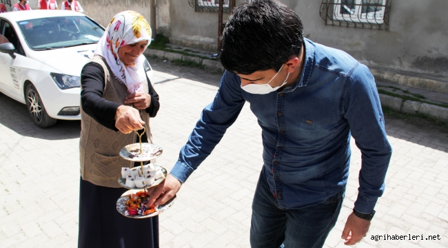 Ağrı'da 13 bin ihtiyaç sahibi aileye sıcak yemek ulaştırıldı