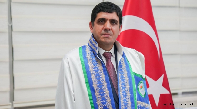 Iğdır Üniversite Rektörü Prof. Dr. Mehmet Hakkı Alma, Ramazan Bayramı sebebiyle bir mesaj yayınladı.