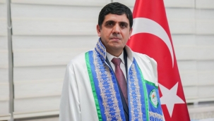 Iğdır Üniversite Rektörü Prof. Dr. Mehmet Hakkı Alma, Ramazan Bayramı sebebiyle bir mesaj yayınladı.