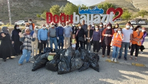 5 HAZİRAN DÜNYA ÇEVRE GÜNÜNDE AK PARTİ DOĞUBAYAZIT İLÇE TEŞKİLATI AHMEDİ HANİ (HZ) ÇEVRESİNDE ÇÖP TOPLADI