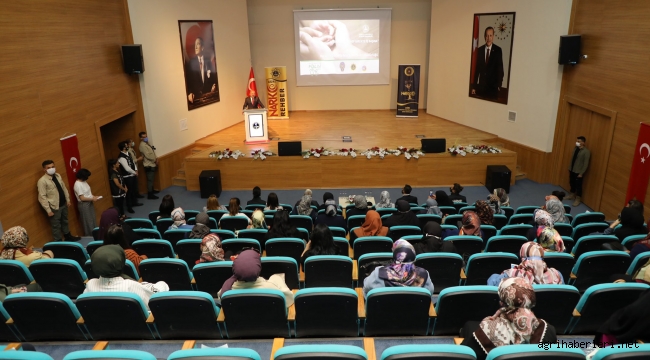 Ağrı'da Narkotik Suçlarla Mücadele Şube Müdürlüğü tarafından "En İyi Narkotik Polisi: Anne" semineri yapıldı