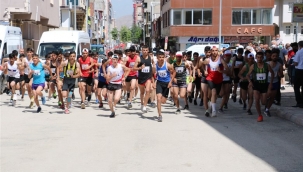 İshak Paşa Sarayı Türkiye Dağ Koşuları Şampiyonası Doğubayazıt'da Yapıldı