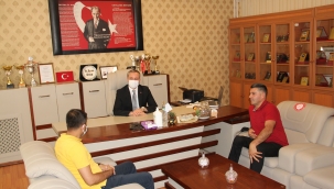 Ağrı İl Milli Eğitim Müdürü Hasan Kökrek, Ayağının Tozuyla Çalışmalara Başladı.