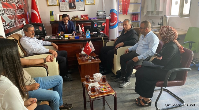 DOĞUBAYAZIT AK PARTİ İLÇE TEŞKİLATI 30 AĞUSTOS ZAFER BAYRAMI DILAYISIYLA ŞEHİT VE GAZİ DERNEKLERİNİ ZİYARET ETTİ