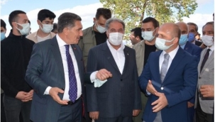 4. AĞRI GELENEKSEL BAL FESTİVALİ MİLLET BAHÇESİNDE GERÇEKLEŞTİ