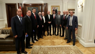 AK PARTİ AĞRI HEYETİ BAKAN SOYLU'YU MAKAMINDA ZİYARET ETTİLER