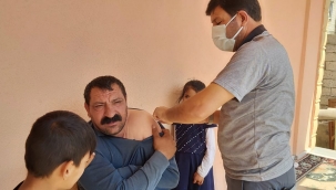 DOĞUBAYAZIT'TA AŞI KAMPANYASI İÇİN 60 MOBİL EKİP İLE 372 KİŞİ SAHAYA İNDİ