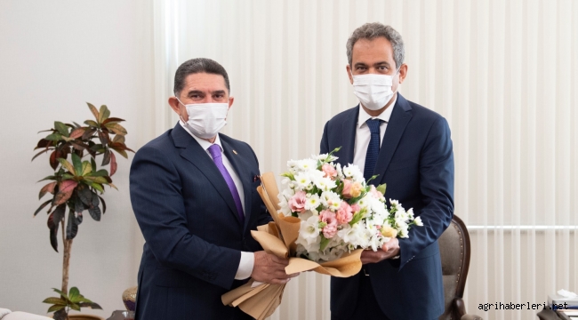 EKREM ÇELEBİ, AĞRI İL VE İLÇELERİNDE 11 YENİ OKUL YAPILACAK