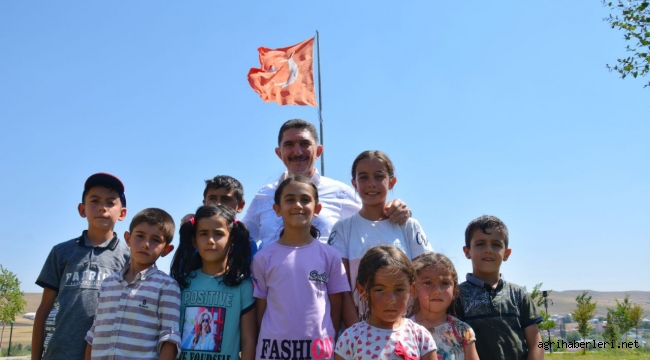 GÖNÜLLERDEKİ VEKİL EKREM ÇELEBİ 