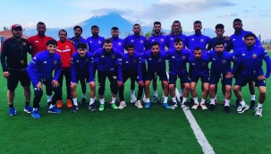 DOĞUBAYAZIT BELEDİYE SPOR FUTBOLCU VE YÖNETİMİNİN TANIŞMA YEMEĞİ