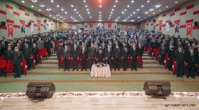 Ağrı'da 10 Kasım Atatürk'ü Anma Günü Dolaysıyla Tören Düzenlendi