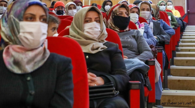 Ağrı'da "En İyi Narkotik Polisi: Anne" Semineri Düzenlendi