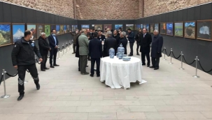 TARİHİ İSHAKPAŞA SARAYINDA AĞRI KONULU RESİM SERGİSİ