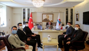 AİCU REKTÖRÜ KARABULUT'A ÜNİAK'TAN ZİYARET