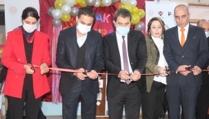 AKPINAR, 4006 BİLİM FUARINI ZİYARET ETTİ.