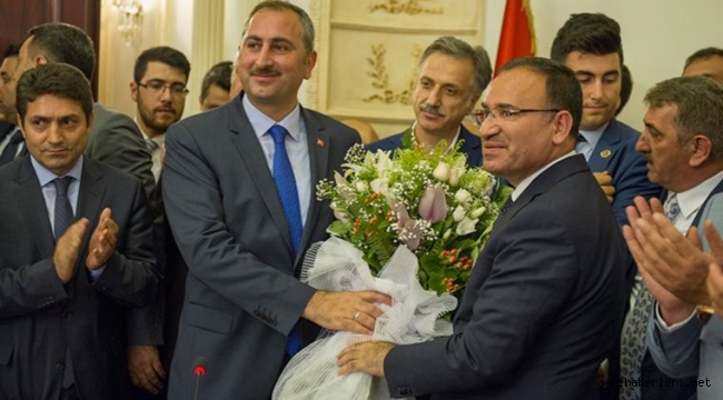 ADALET BAKANI ABDÜLHAMİT GÜL, AFFINI İSTEDİ. YERİNE BEKİR BOZDAĞ ATANDI.