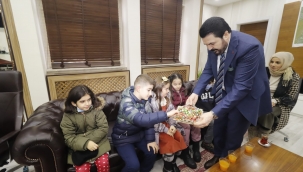 Öğrenciler Savcı Sayan'ı Makamında Ziyaret Ettiler