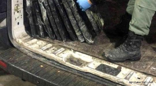 AĞRI'DA UYUŞTURUCU TACİRLERİNE DARBE 