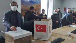  AK PARTİ AĞRI'DA İLÇE BAŞKANLIKLARI İÇİN TEMAYÜL YOKLAMASI YAPTI
