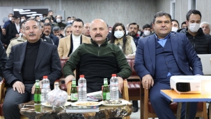 Vali Varol, Diyadin'de Gala Gecesinde Çiçeklerle Karşılandı