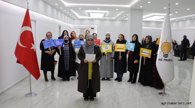 AK PARTİLİ AĞRI'LI KADINLAR 8 MART DÜNYA KADINLAR GÜNÜNÜ DOLAYISIYLA BİR BASIN AÇIKLMASI YAPTILAR