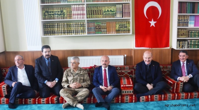 BAKAN SOYLU, AĞRI'DA KANAAT ÖNDERLERİYLE GÖRÜŞTÜ
