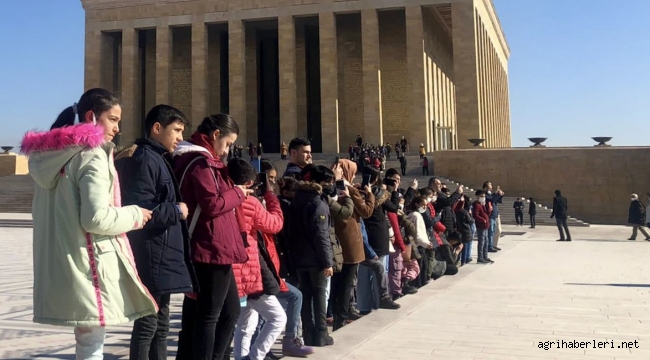 En Çok Kitap Okuyan 45 Öğrenci Süleyman Soylu'nun Misafiri Oldu