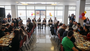 Tıp Bayramı Dolayısıyla Vali Varol, Sağlık Çalışanlarını Ziyaret Etti