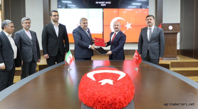 TÜRKİYE VE İRAN HEYETİ AĞRI'DA GÜVENLİK TOPLANTISINDA BİR ARAYA GELDİLER