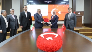 TÜRKİYE VE İRAN HEYETİ AĞRI'DA GÜVENLİK TOPLANTISINDA BİR ARAYA GELDİLER