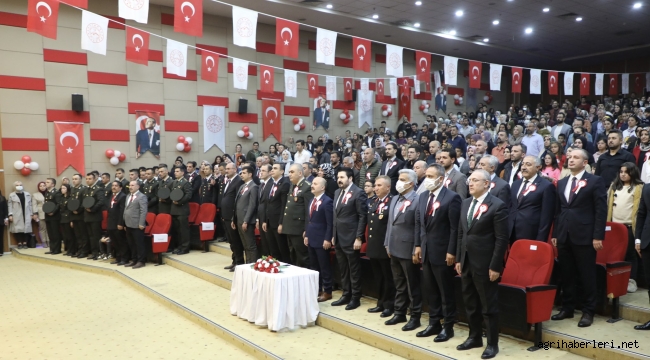 Ağrı'da, 23 Nisan Ulusal Egemenlik ve Çocuk Bayramı Kutlama Programı Düzenlendi