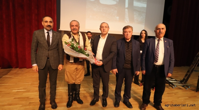 Ağrı'da Bir Teyyareci Vecihi Hürkuş tiyatro oyunu sergilendi