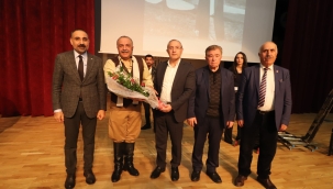 Ağrı'da Bir Teyyareci Vecihi Hürkuş tiyatro oyunu sergilendi