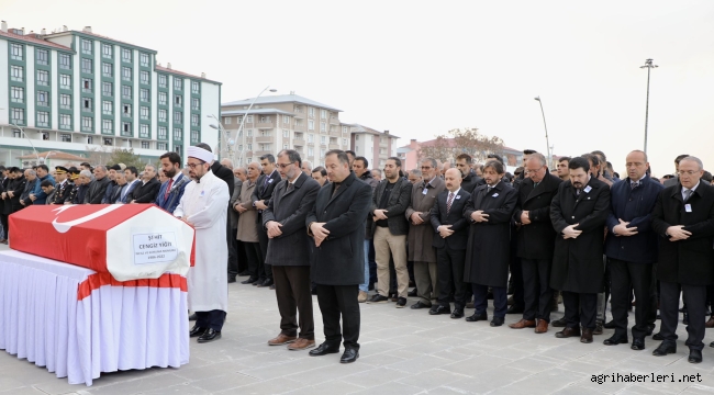 Şehit Ağrı'da Son Yolculuğuna Uğurlandı