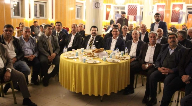 2001-2022 AK Parti Ağrı İl ve İlçe Teşkilatlarında Görev Alanlar İftar Programında Bir Araya Geldi.