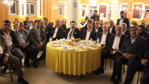 2001-2022 AK Parti Ağrı İl ve İlçe Teşkilatlarında Görev Alanlar İftar Programında Bir Araya Geldi.