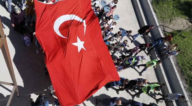 Ağrı'da Sağlıklı Yaşam Yürüyüşü Yapıldı