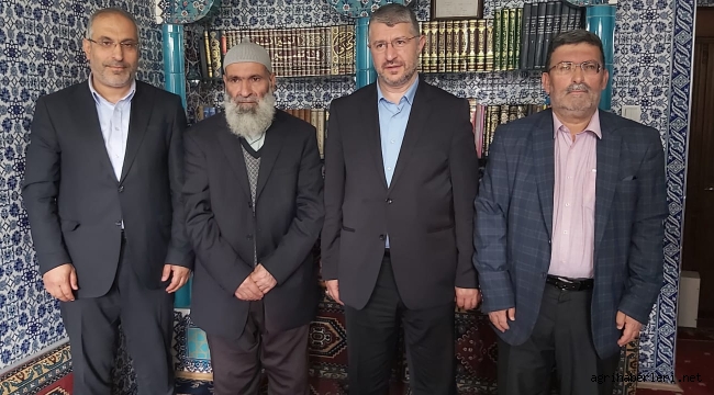 ARAŞTIRMACI-YAZAR  MUHAMMED EMİN YILDIRIM'IN TAZİYE ZİYARETİ