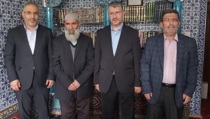 ARAŞTIRMACI-YAZAR  MUHAMMED EMİN YILDIRIM'IN TAZİYE ZİYARETİ